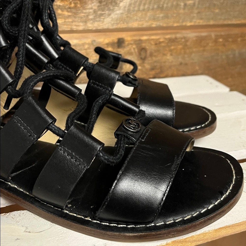 Michael Kors Black Leather Lace Gladiator Sandals Size 7.5 - Picture 3 of 8